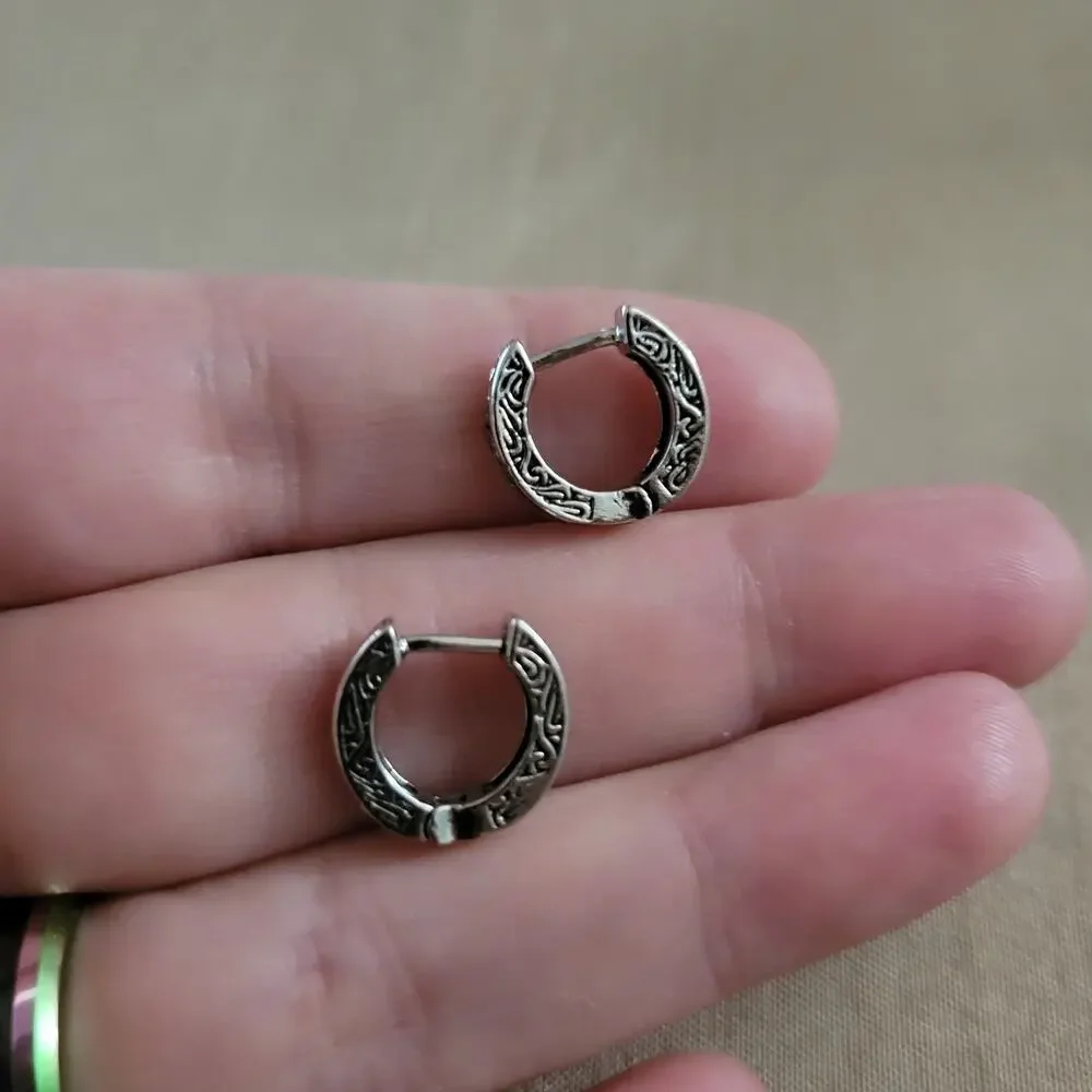 Men's etched silver tone hoop earrings
